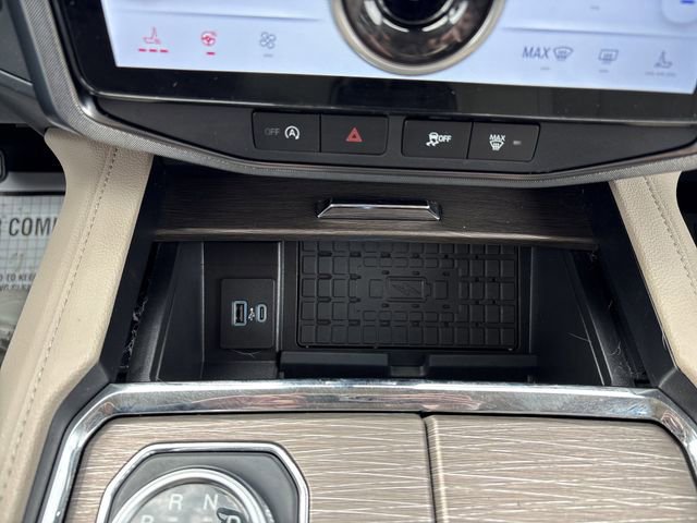 Certified 2024 Ford Expedition Limited image 37