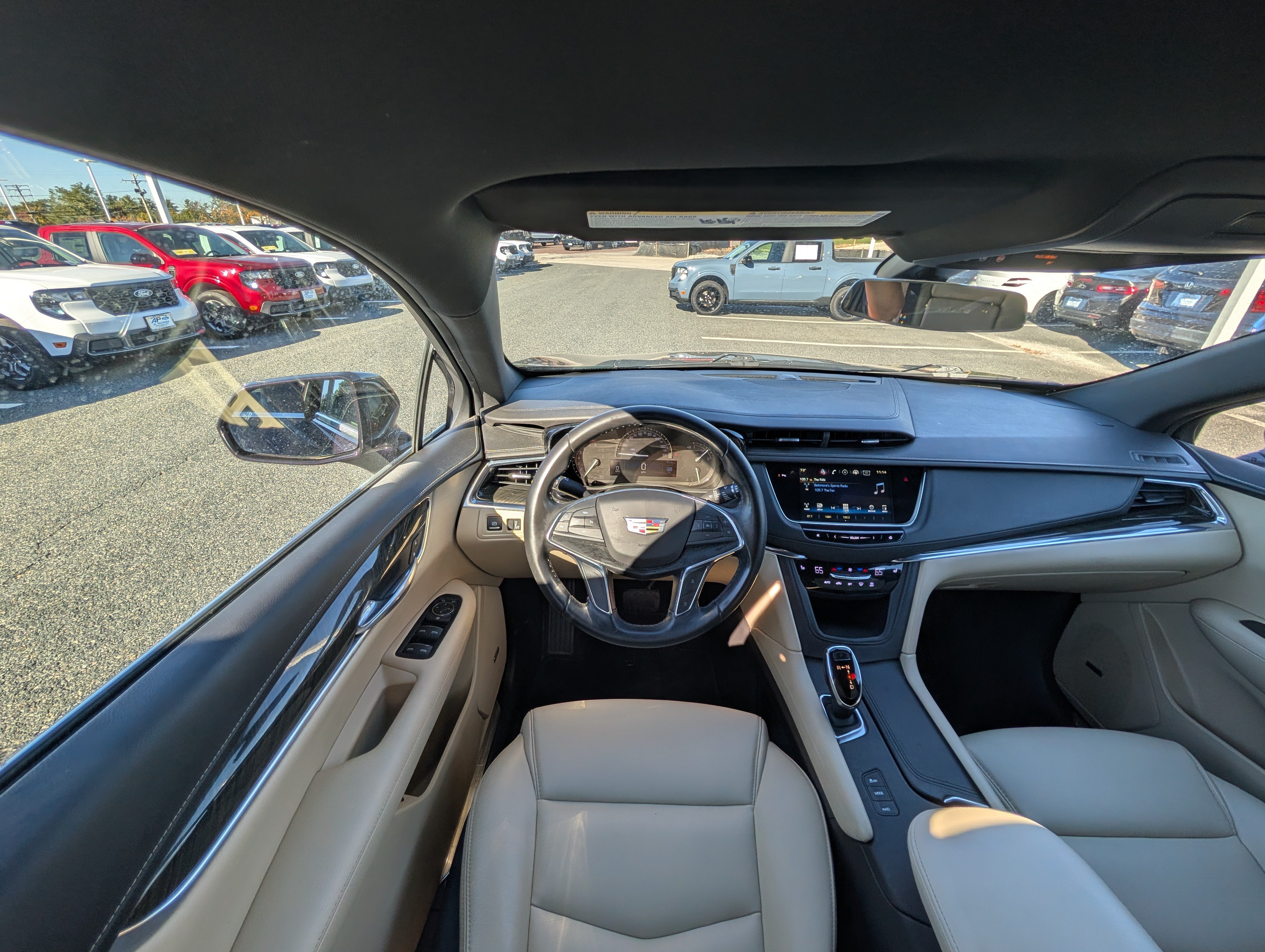 Used 2018 Cadillac XT5 AWD image 19