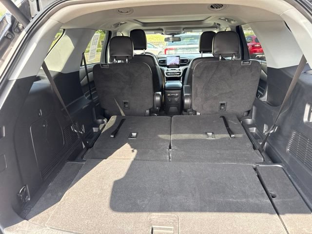Certified 2023 Ford Explorer XLT w/ Equipment Group 202A AWD/4WD image 45