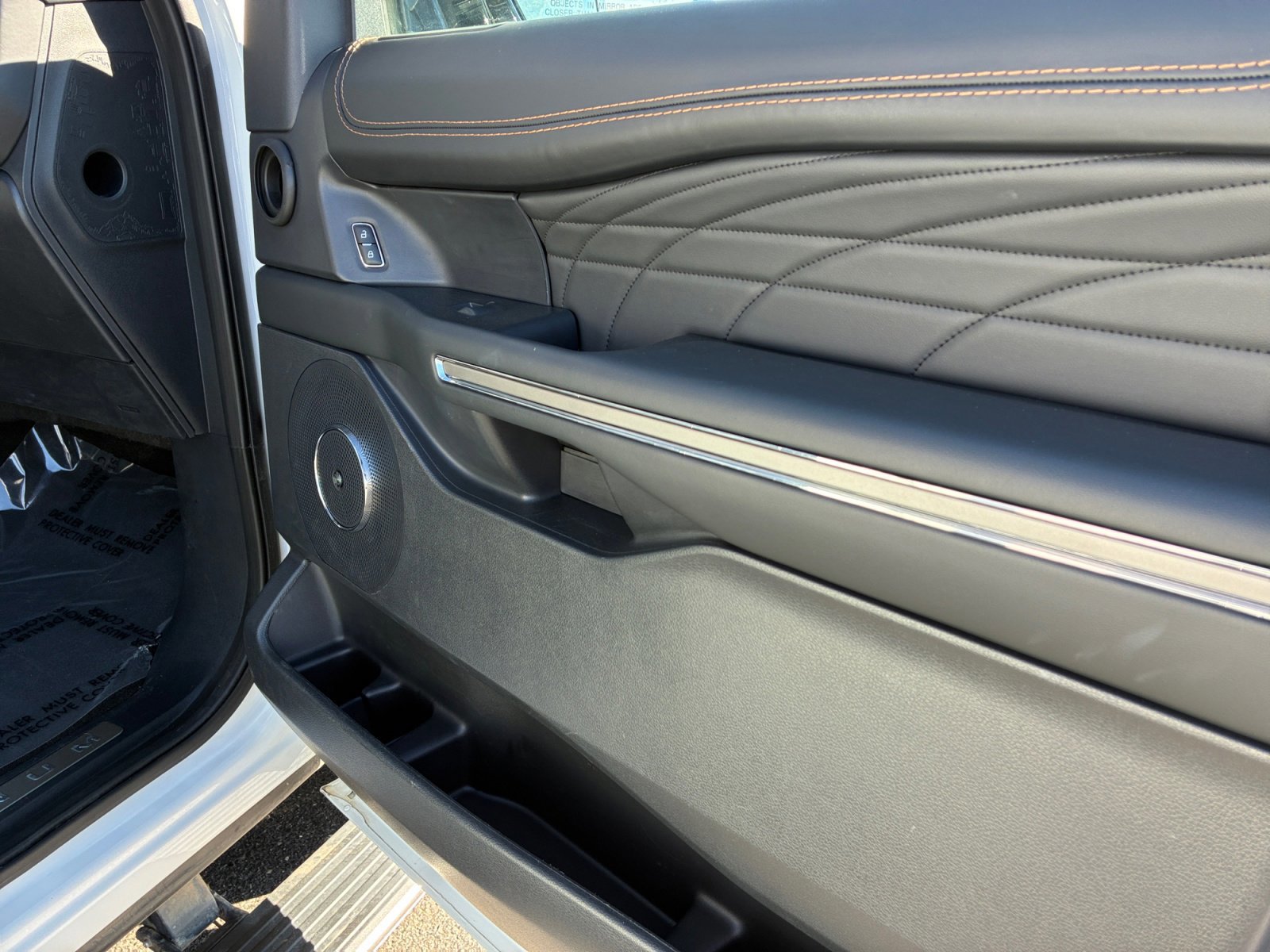 Certified 2023 Ford Expedition Platinum image 16