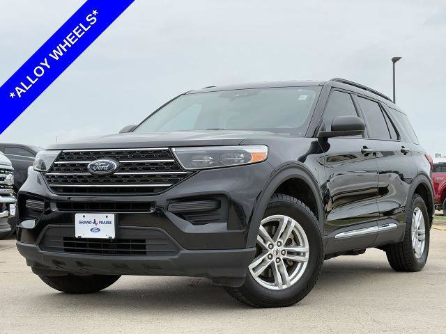 Certified 2022 Ford Explorer XLT image 2
