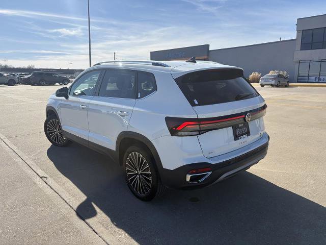 Used 2025 Volkswagen Taos SE image 7