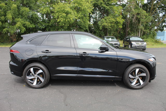 Used 2025 Jaguar F-PACE R-Dynamic S AWD/4WD image 15