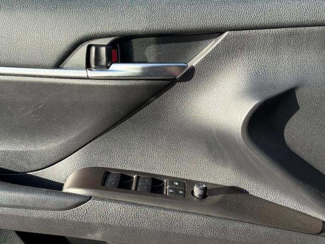 Used 2023 Toyota Camry SE image 21