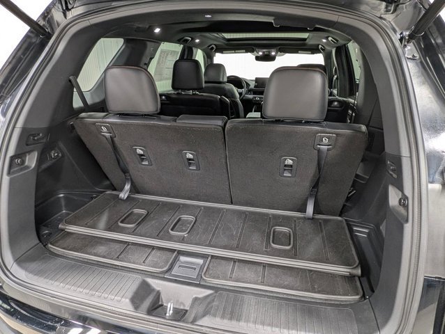 Used 2024 Honda Pilot TrailSport image 9