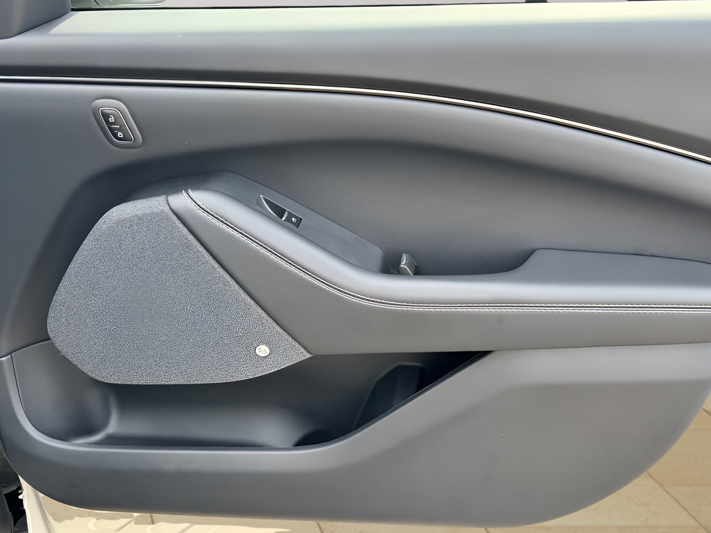 Certified 2025 Ford Mustang Mach-E Premium RWD image 27