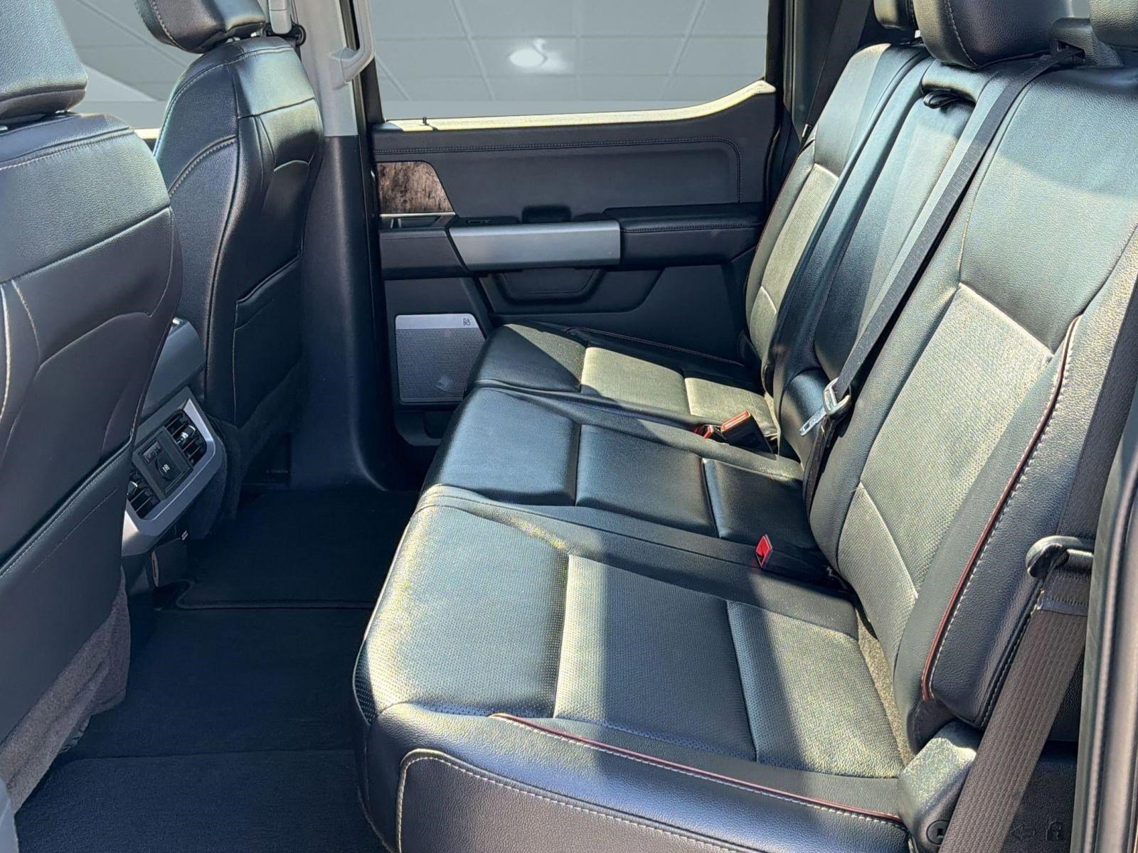 Certified 2024 Ford F250 Lariat w/ Black Appearance Package image 13