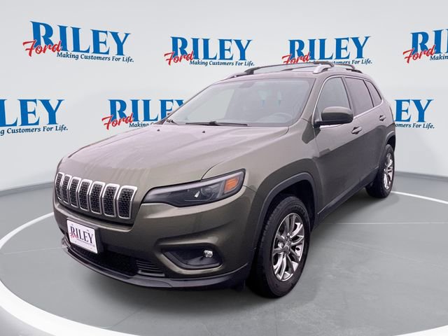 Used 2019 Jeep Cherokee Latitude Plus w/ Cold Weather Group