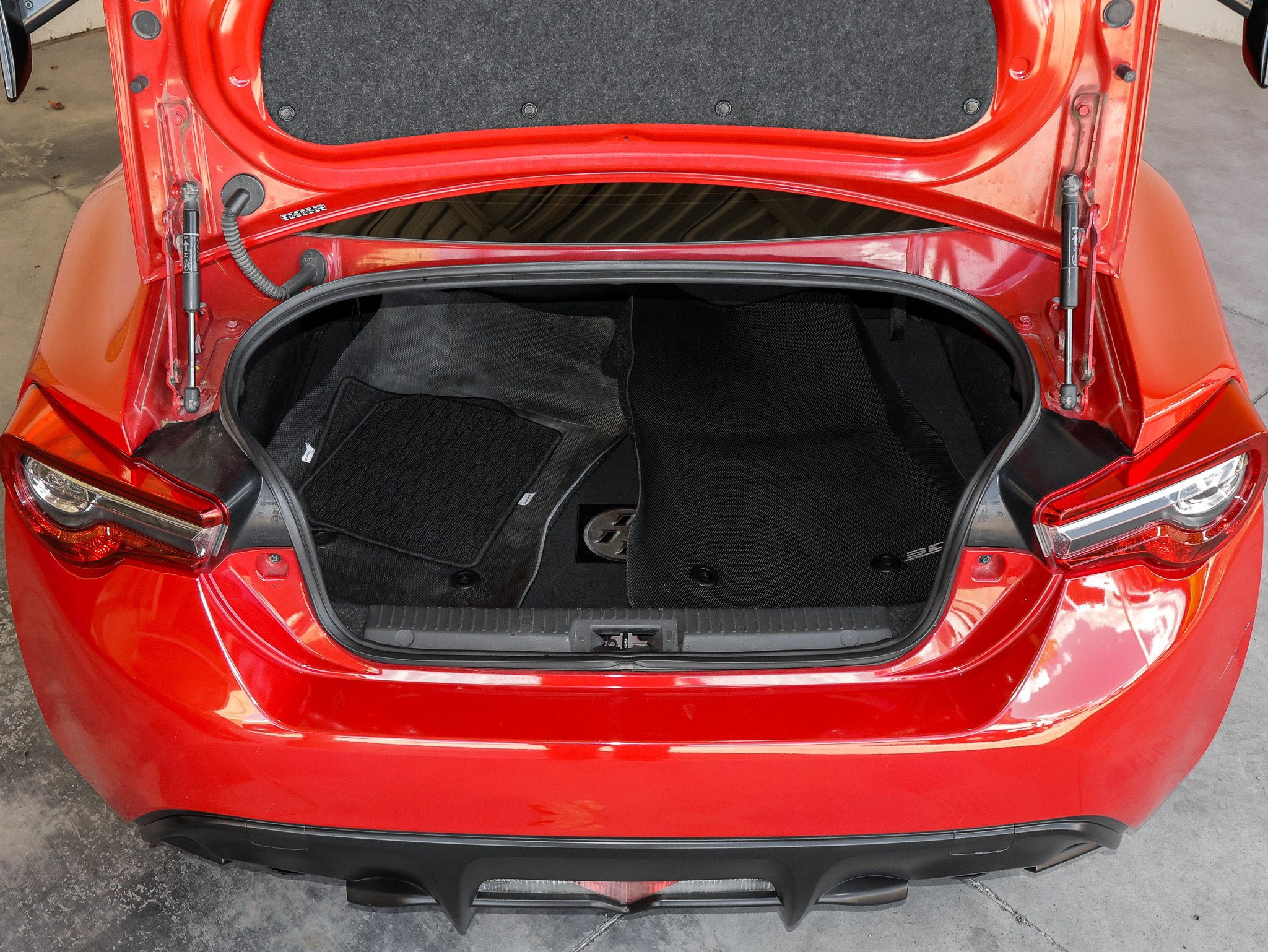 Used 2018 Toyota 86 RWD image 39