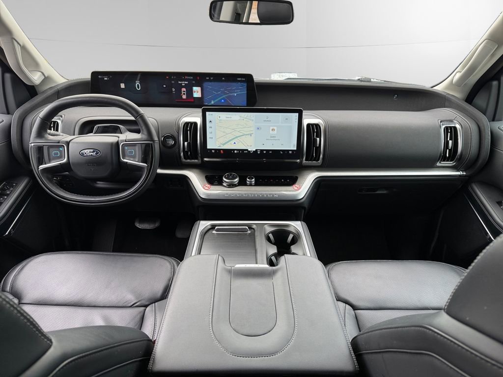 Certified 2025 Ford Expedition Max Platinum image 10