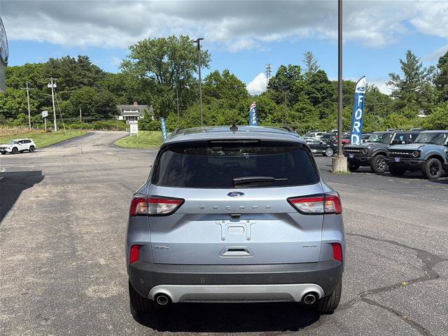Certified 2022 Ford Escape SEL w/ Technology Package AWD/4WD image 6