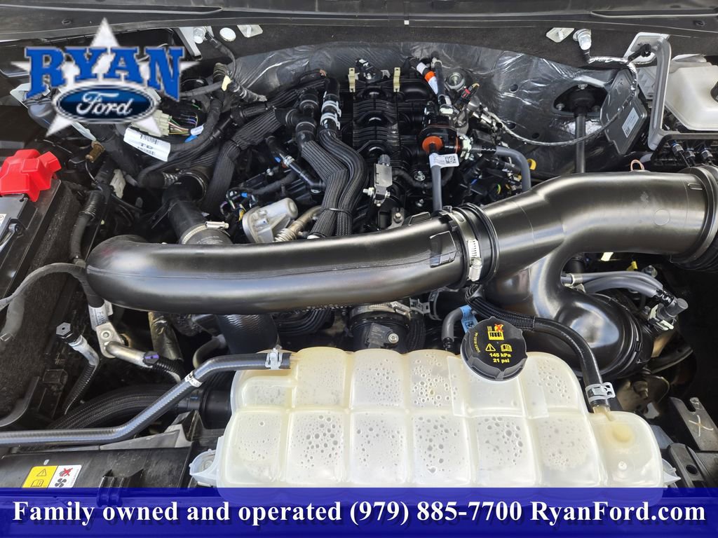Certified 2025 Ford Expedition Active AWD/4WD image 23