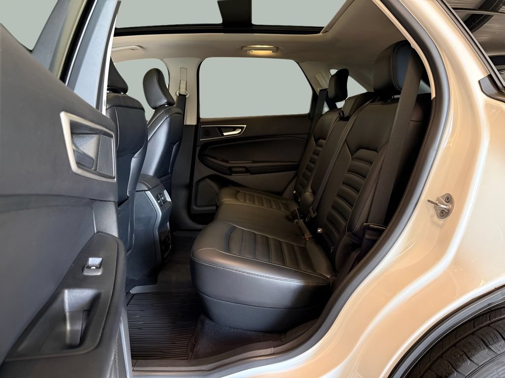 Certified 2023 Ford Edge SEL w/ Convenience Package AWD/4WD image 12