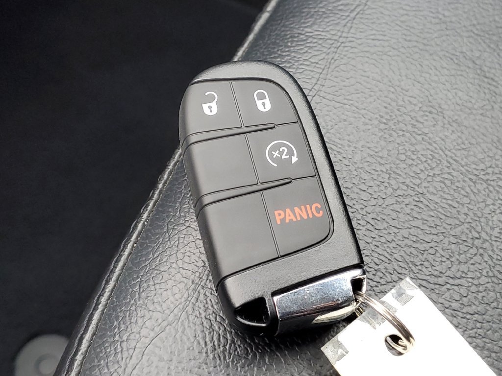 Used 2019 Jeep Compass Limited AWD/4WD image 34