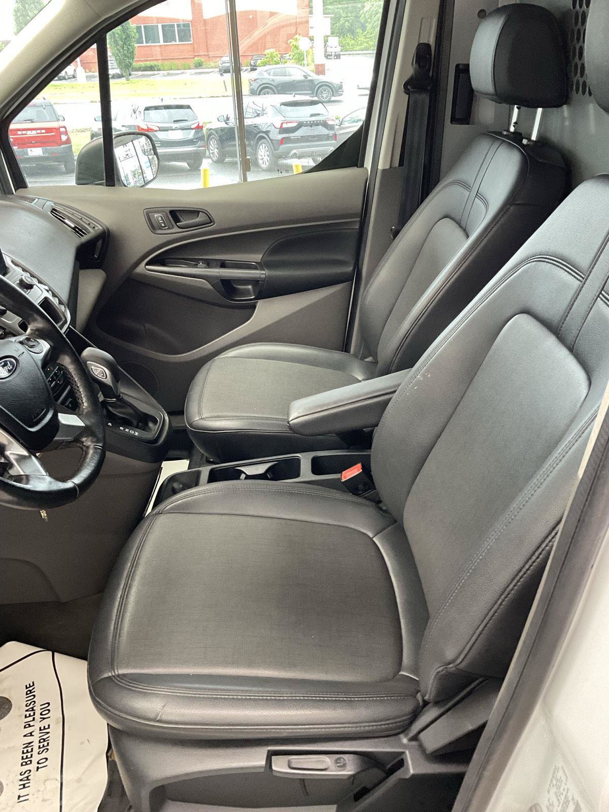 Certified 2023 Ford Transit Connect XL FWD image 8