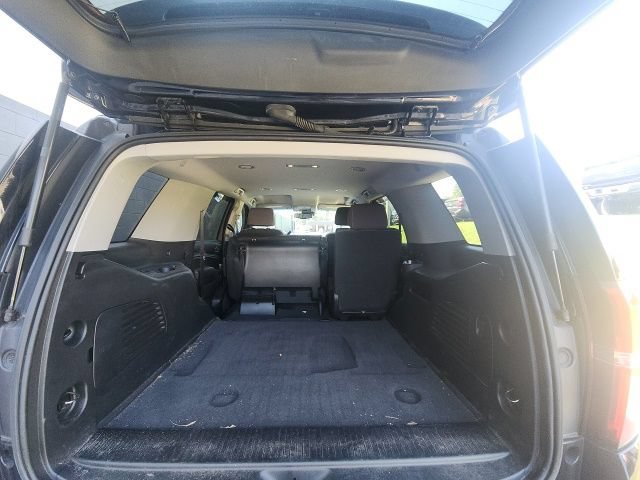 Used 2019 Chevrolet Tahoe LS w/ Enhanced Driver Alert Package AWD/4WD image 16