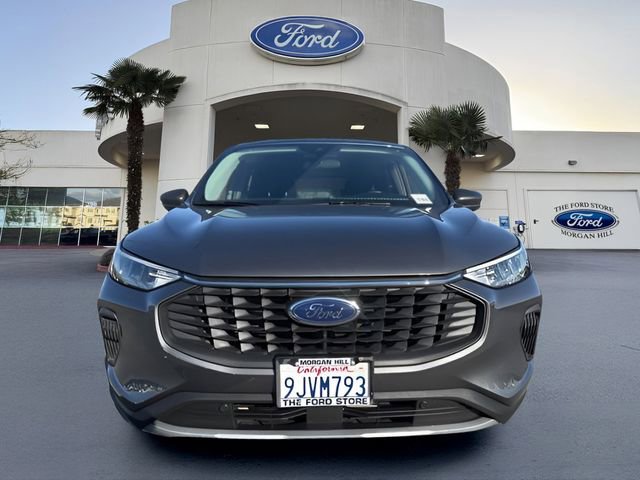 Certified 2023 Ford Escape Active w/ Tech Pack #1 AWD/4WD image 3