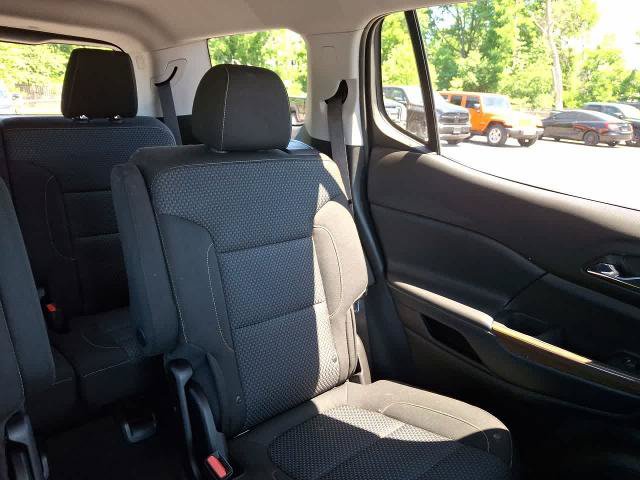 Used 2023 GMC Acadia SLE w/ Driver Convenience Package FWD image 14