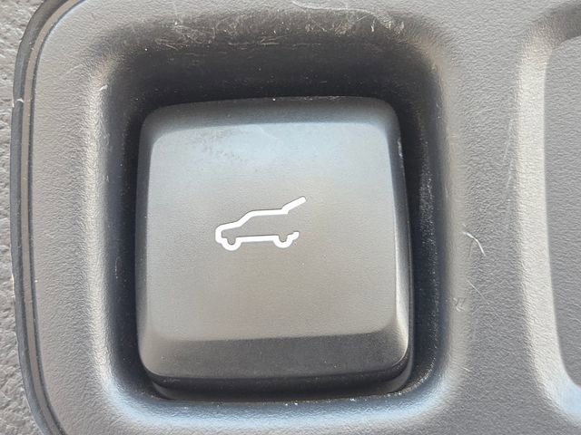 Certified 2022 Ford Expedition XLT image 15