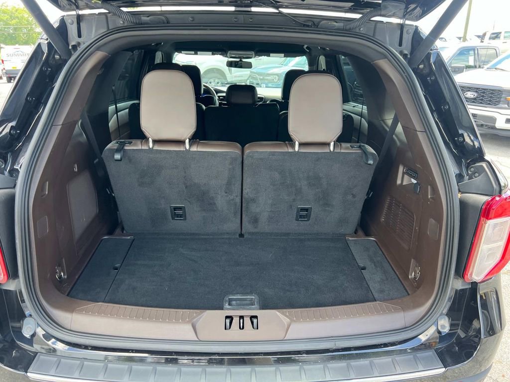 Certified 2022 Ford Explorer King Ranch w/ Premium Technology Package image 18