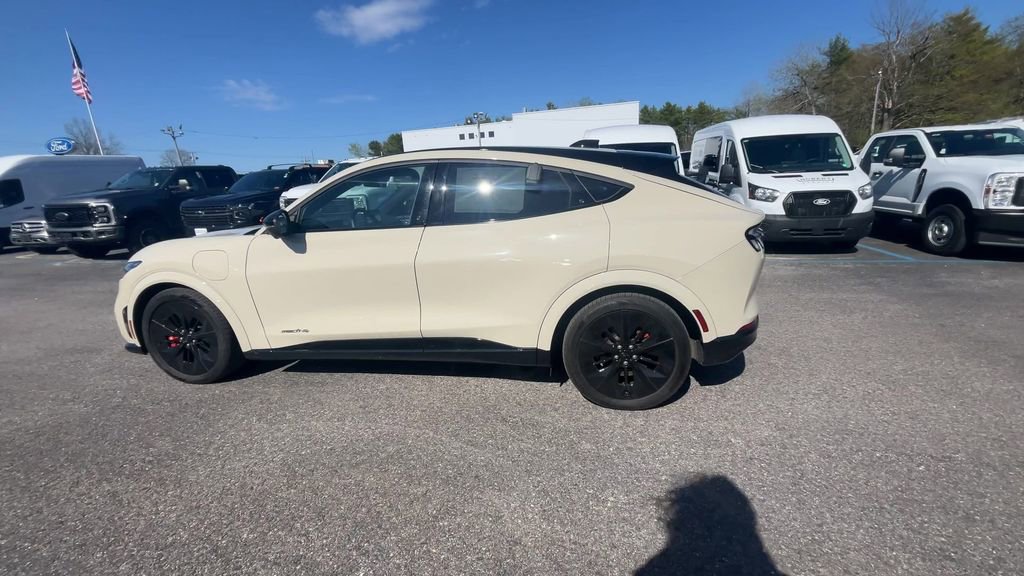 Certified 2025 Ford Mustang Mach-E GT AWD/4WD image 16