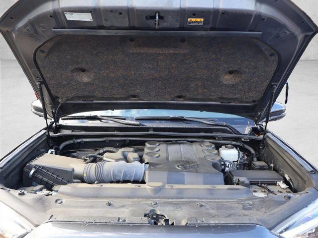 Used 2023 Toyota 4Runner Limited AWD/4WD image 27