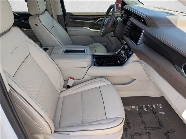 Used 2024 GMC Yukon XL Denali image 24