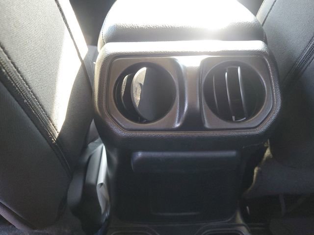 Used 2021 Jeep Wrangler Unlimited Sport image 27