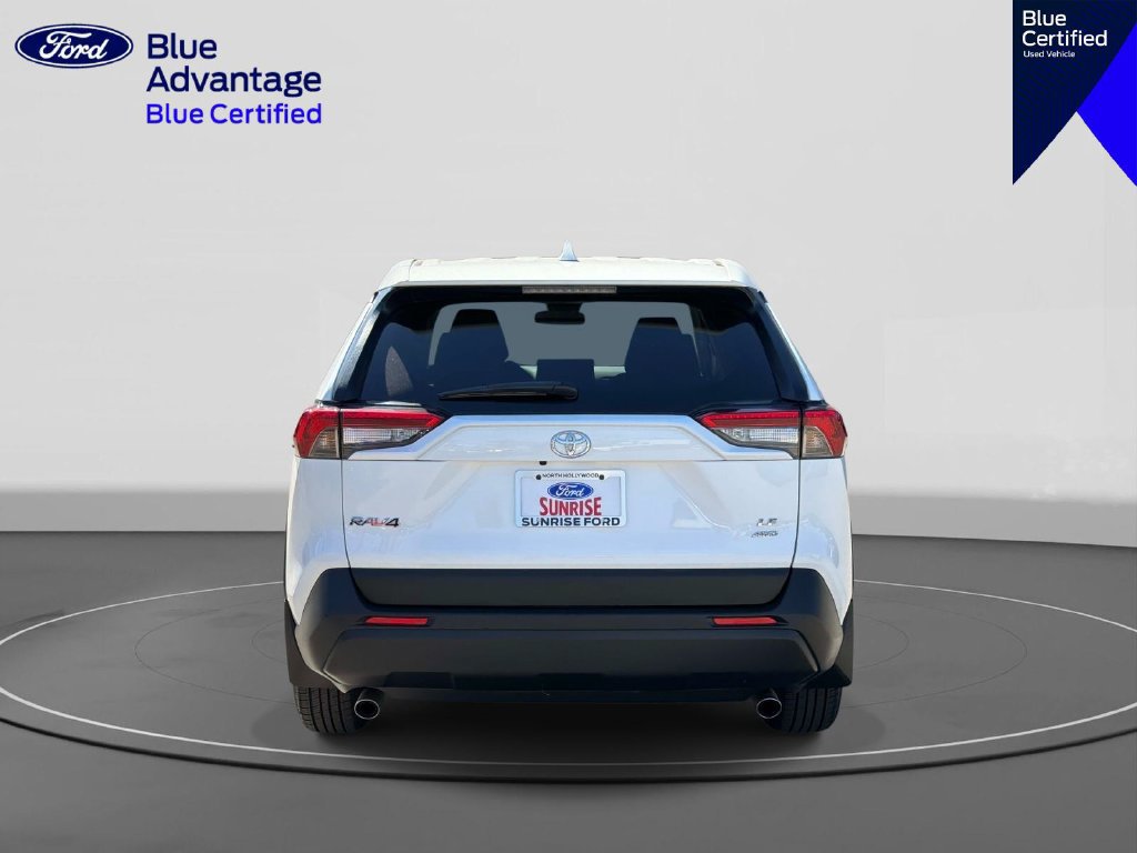 Used 2022 Toyota RAV4 LE AWD/4WD image 6