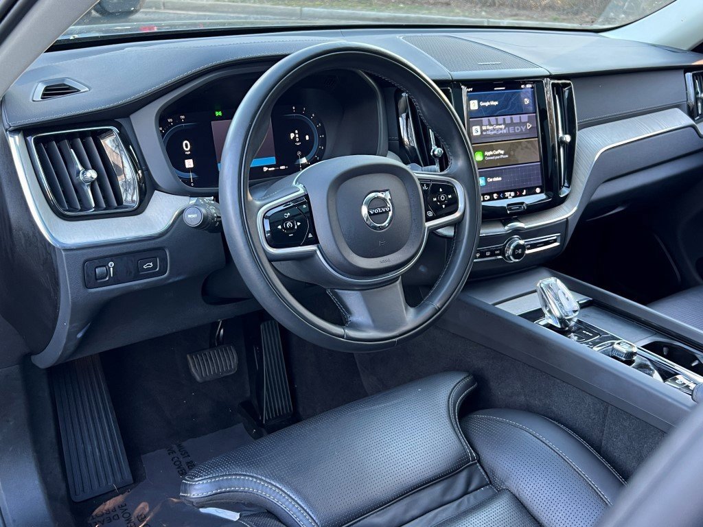 Used 2022 Volvo XC60 B6 Inscription w/ Advanced Package image 26