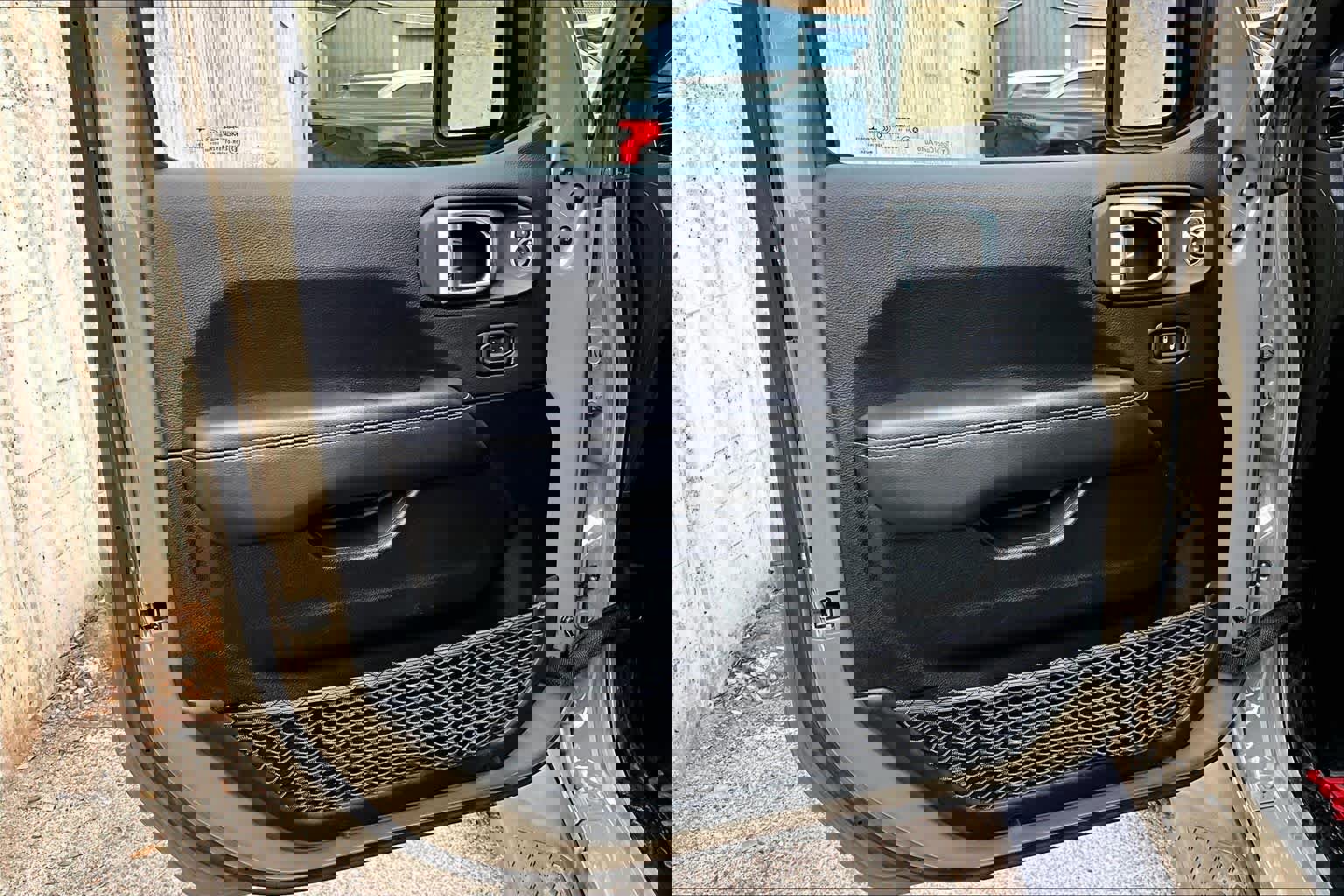 Used 2020 Jeep Gladiator Overland image 23