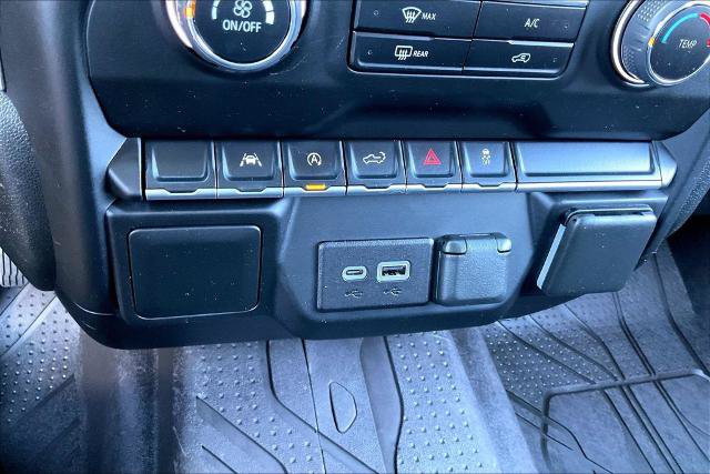 Used 2023 Chevrolet Silverado 1500 Custom AWD/4WD image 32