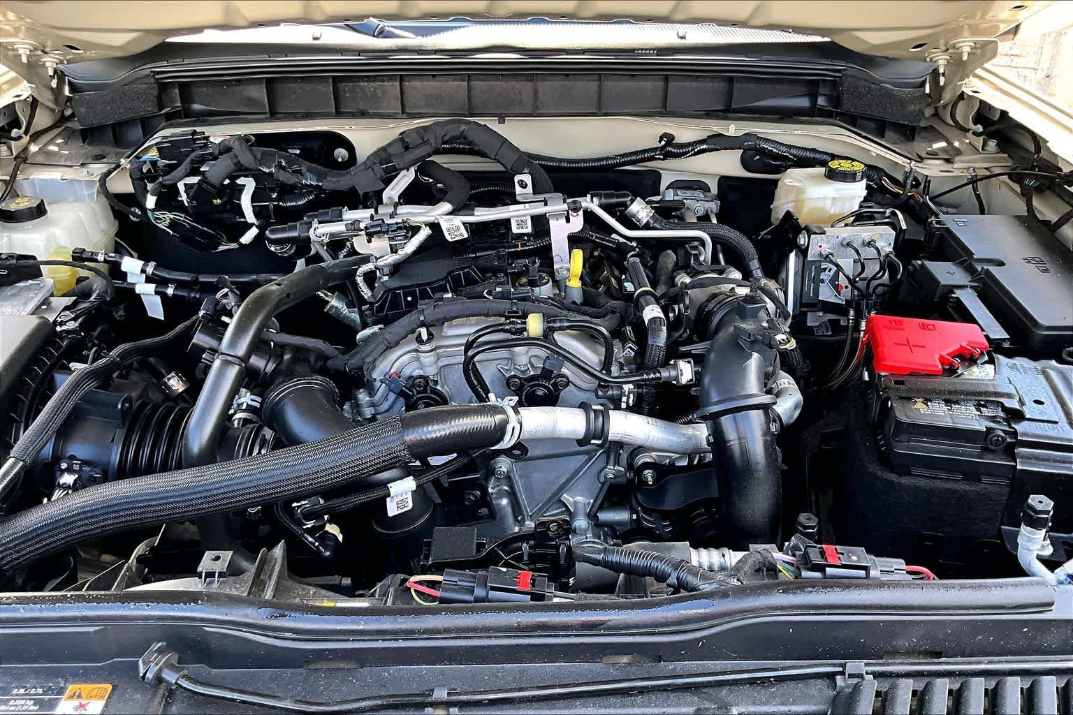 Certified 2025 Ford Bronco Outer Banks AWD/4WD image 32