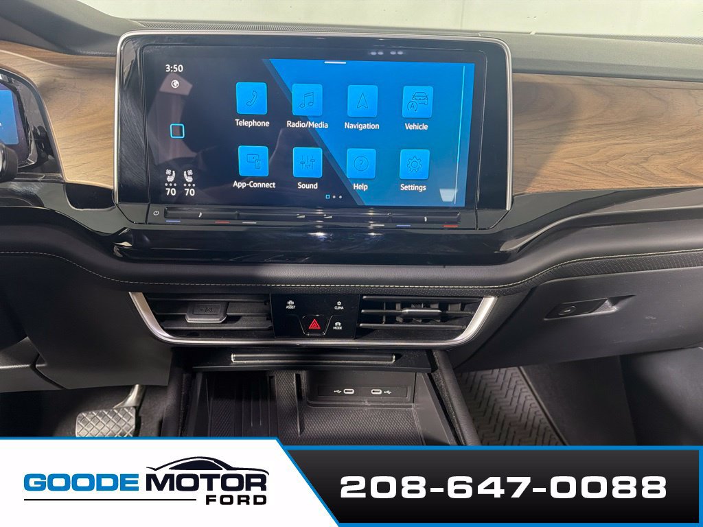Used 2025 Volkswagen Atlas SE AWD/4WD image 15