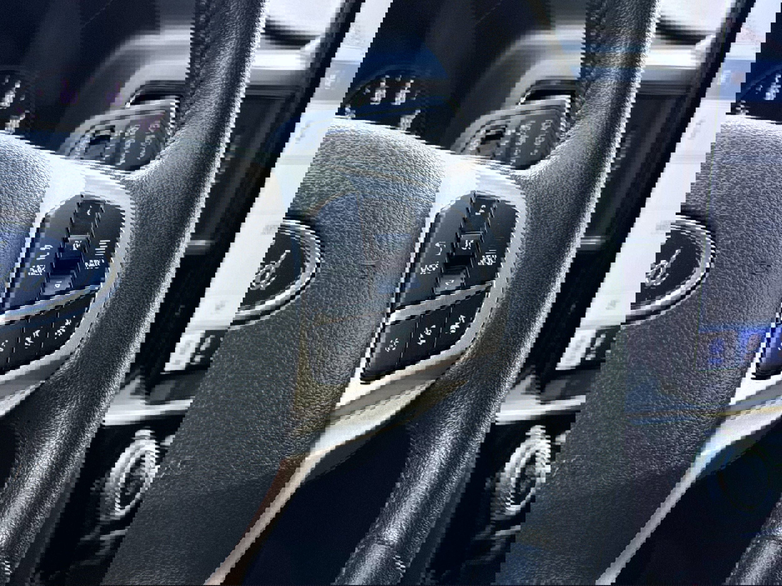 Certified 2023 Ford Explorer Limited w/ Limited Technology Package image 16