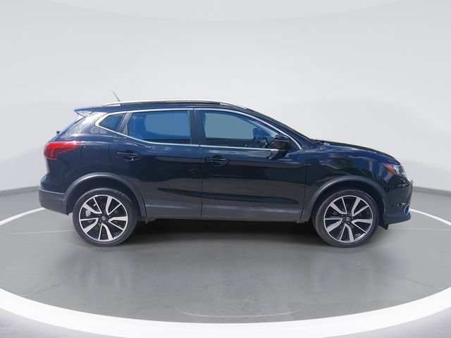 Used 2017 Nissan Rogue Sport SL AWD/4WD image 6