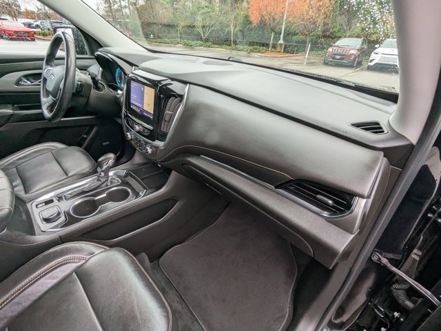 Used 2021 Chevrolet Traverse RS image 40