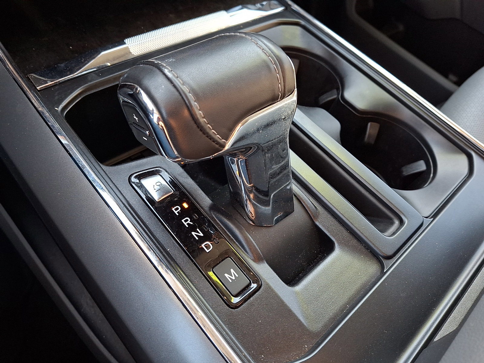 Certified 2022 Ford F150 Lariat w/ Equipment Group 502A High image 15