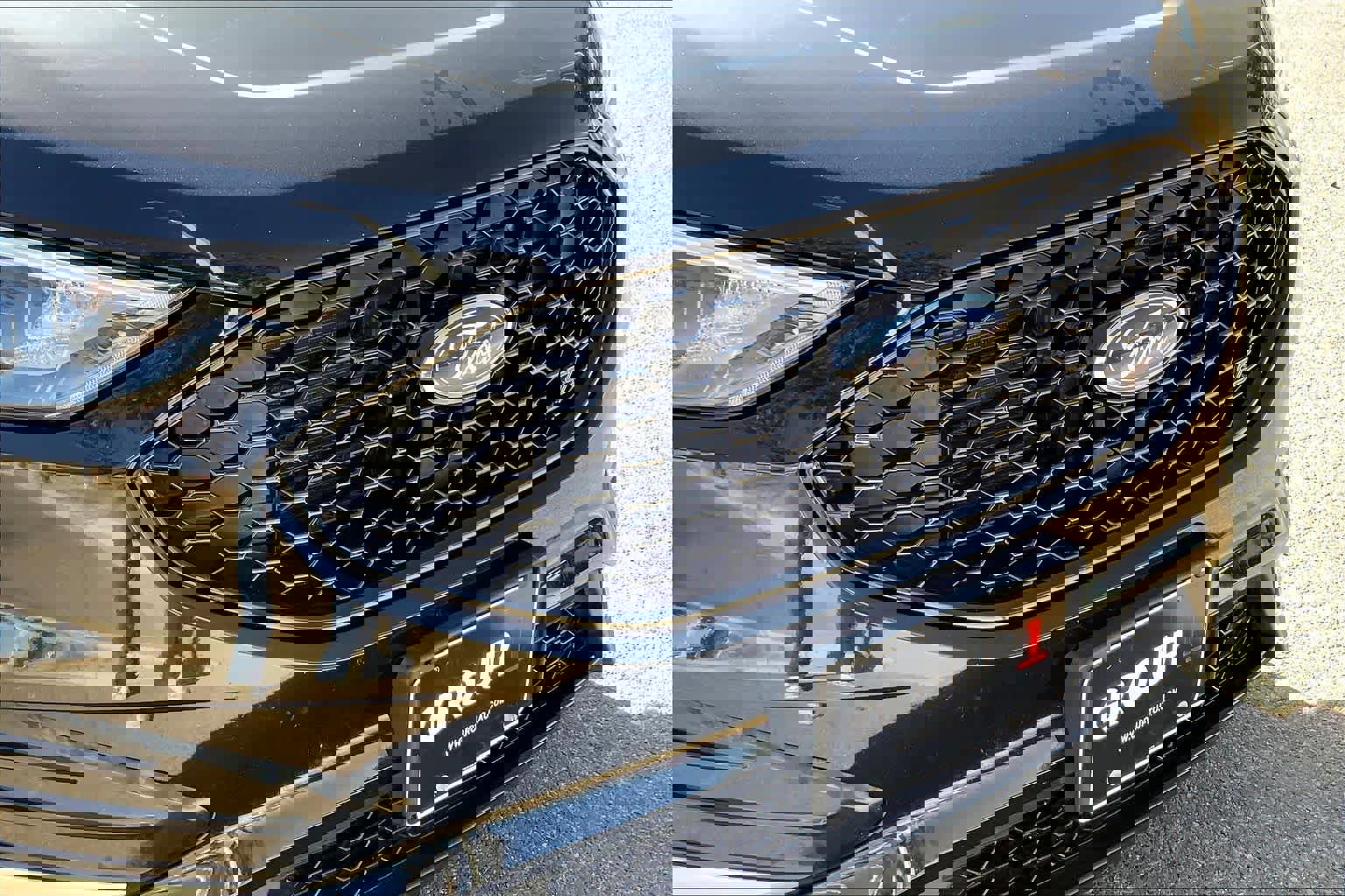 Certified 2020 Ford Edge ST w/ Cold Weather Package image 29