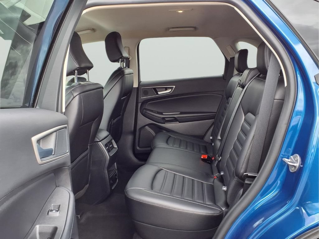 Certified 2024 Ford Edge SEL w/ Convenience Package AWD/4WD image 10