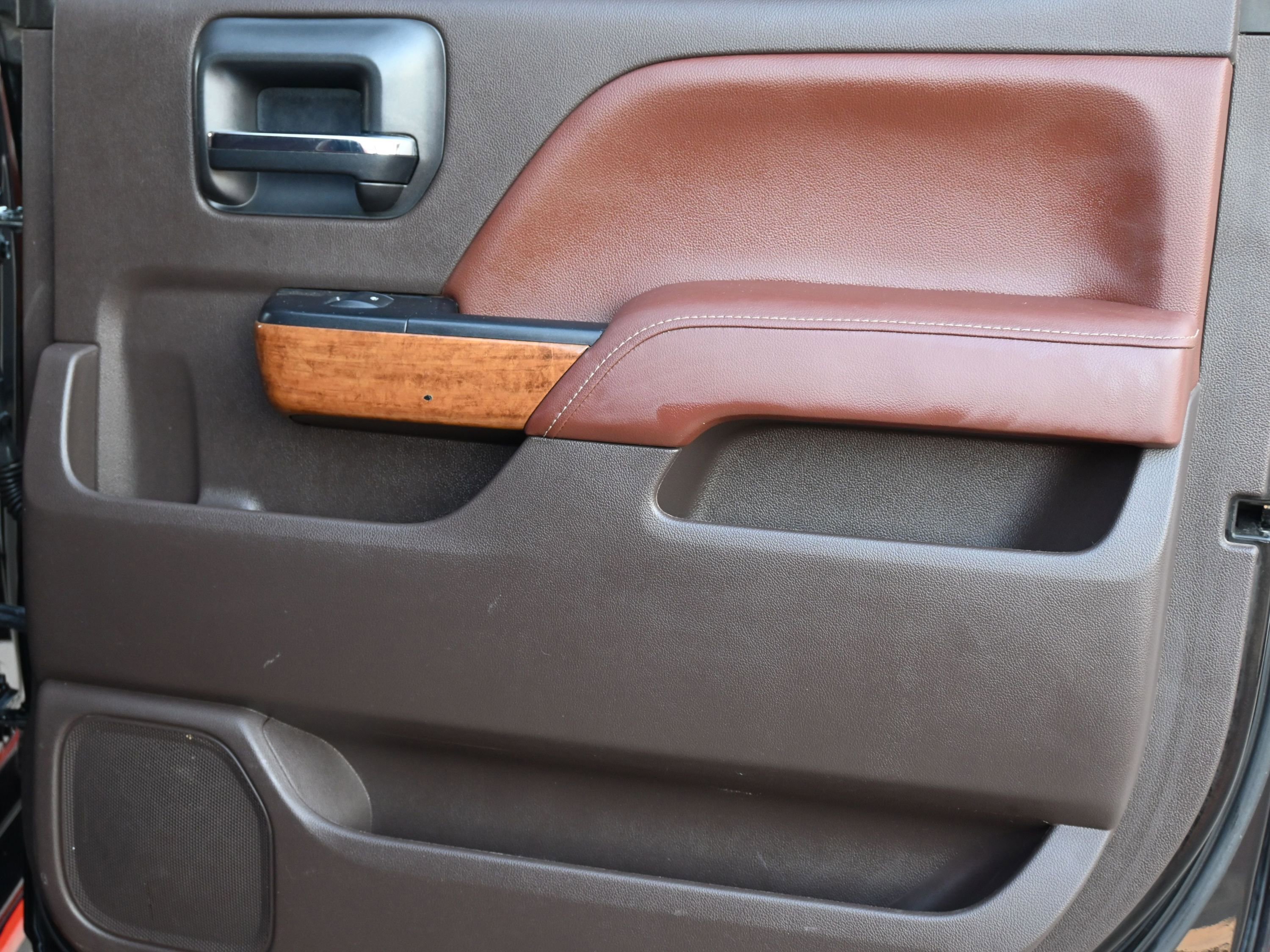 Used 2019 Chevrolet Silverado 3500 High Country w/ Duramax Plus Package image 10