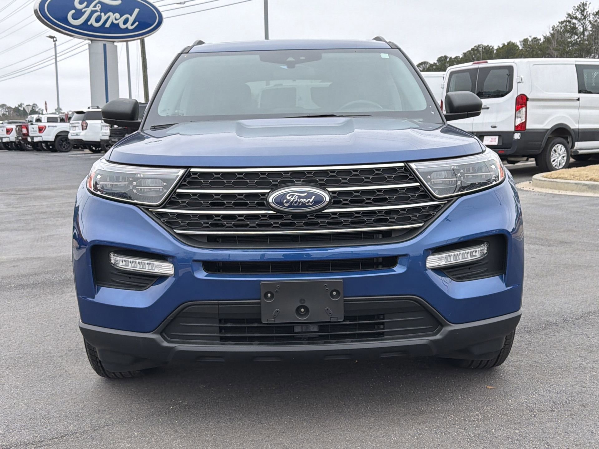 Certified 2022 Ford Explorer XLT w/ Equipment Group 202A image 8