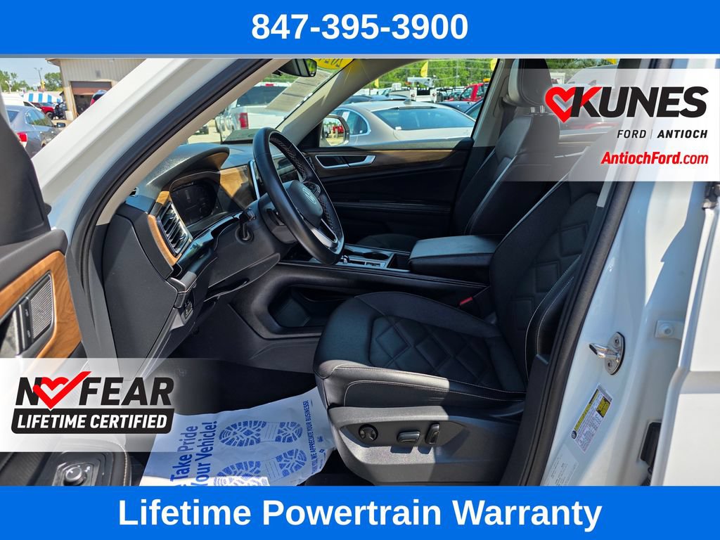 Used 2024 Volkswagen Atlas SE AWD/4WD image 15