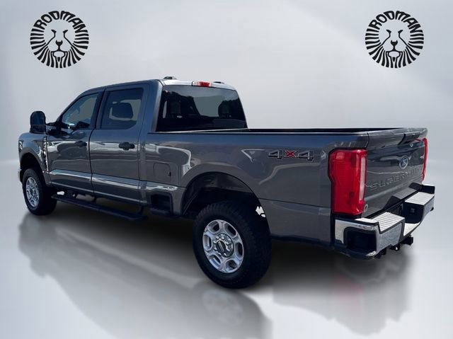 Certified 2025 Ford F250 XLT w/ Snow Plow Prep Package AWD/4WD image 3