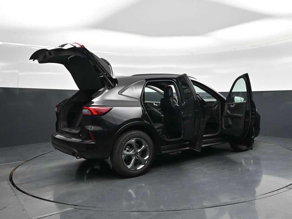 Certified 2023 Ford Escape ST-Line w/ Equipment Group 301A FWD image 6
