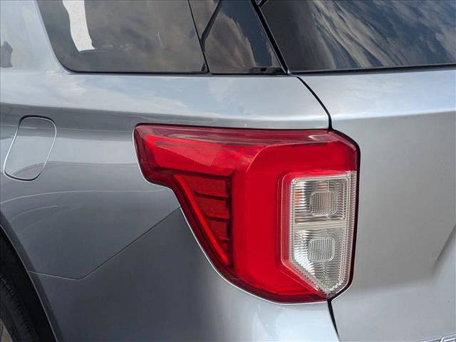 Certified 2022 Ford Explorer Limited w/ Equipment Group 301A image 10