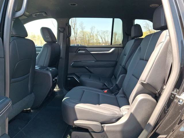 Used 2026 GMC Acadia Elevation w/ Elevation Premium Package AWD/4WD image 26