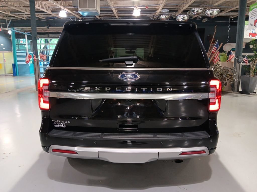 Certified 2024 Ford Expedition Platinum AWD/4WD image 10
