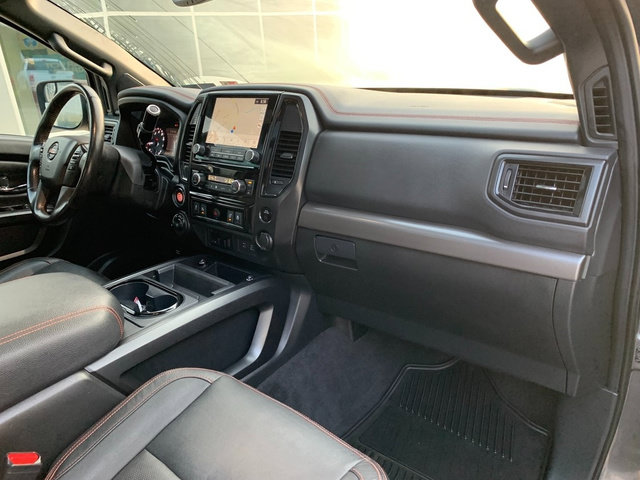 Used 2021 Nissan Titan PRO-4X w/ Pro-4x Convenience Package AWD/4WD image 11