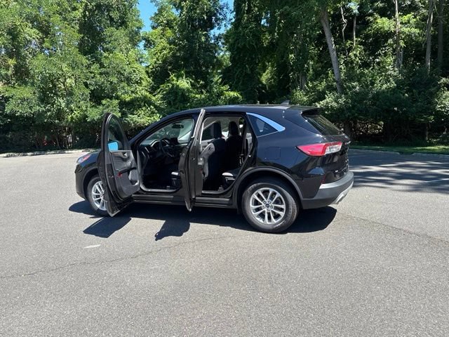 Certified 2022 Ford Escape SE w/ Convenience Package AWD/4WD image 9